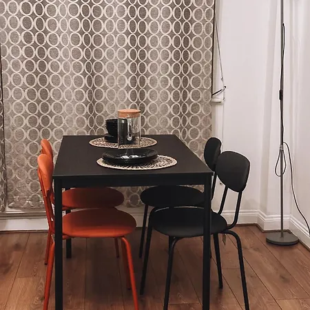 Cosy 2 Bedroom Apartment In Swiss Cottage. Londres Exterior foto