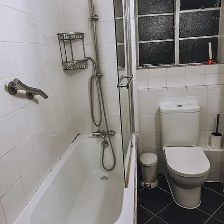Cosy 2 Bedroom Apartment In Swiss Cottage. Londres Exterior foto