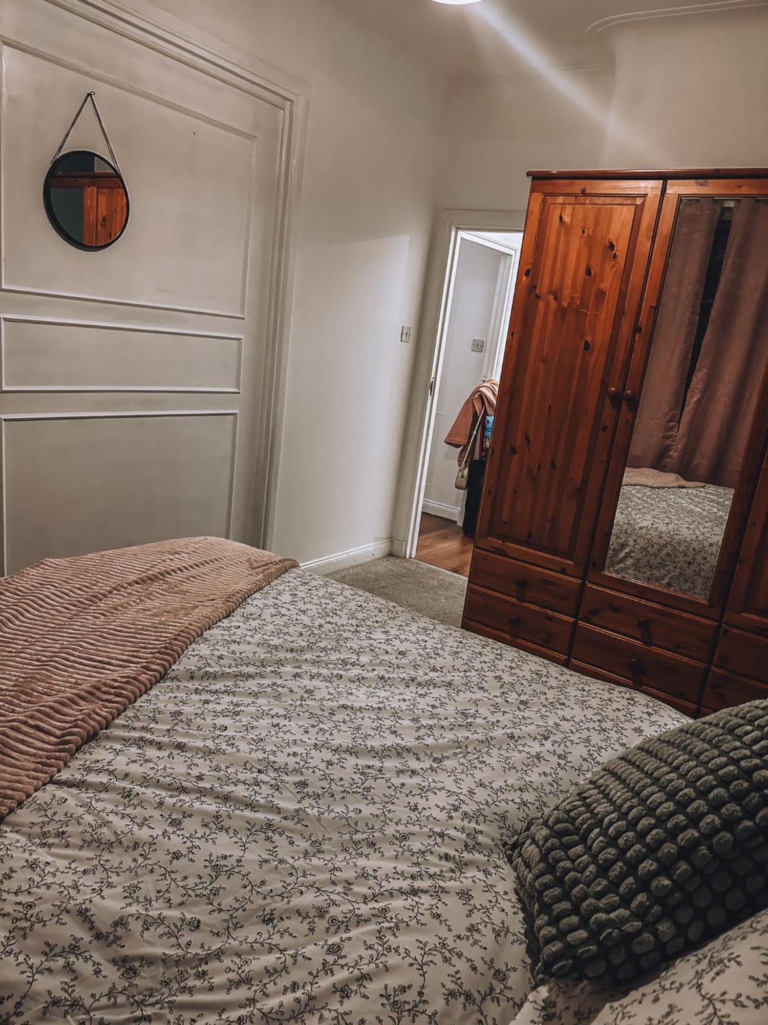 Cosy 2 Bedroom In Swiss Cottage. Londres