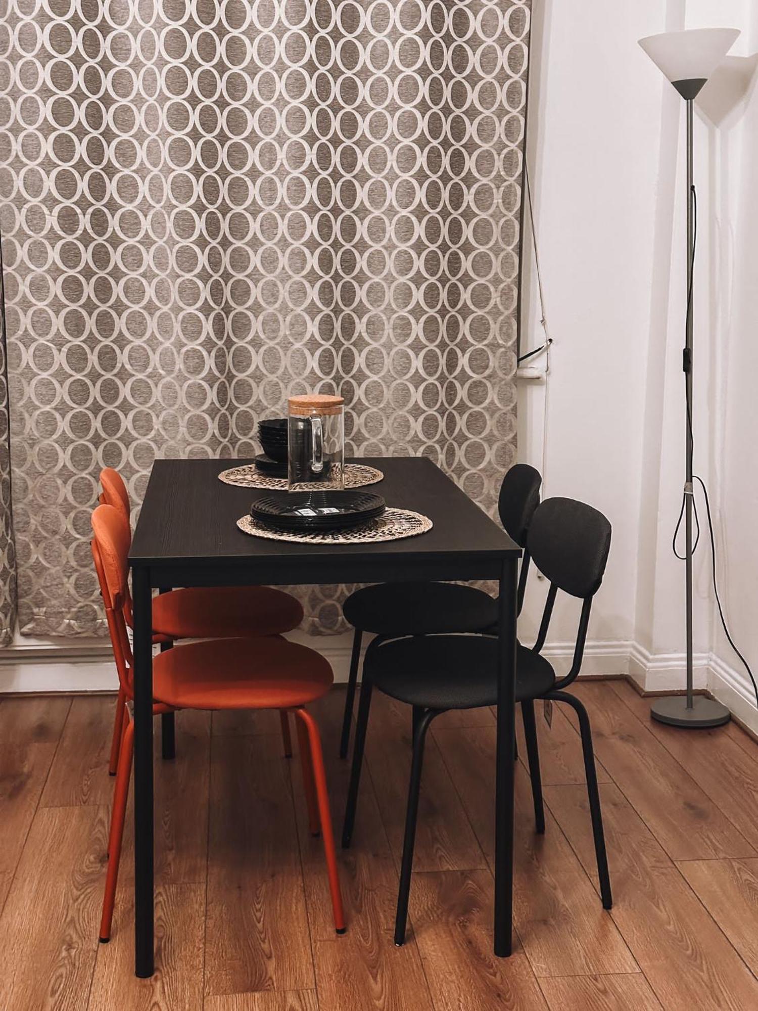 Cosy 2 Bedroom In Swiss Cottage. Apartamento *