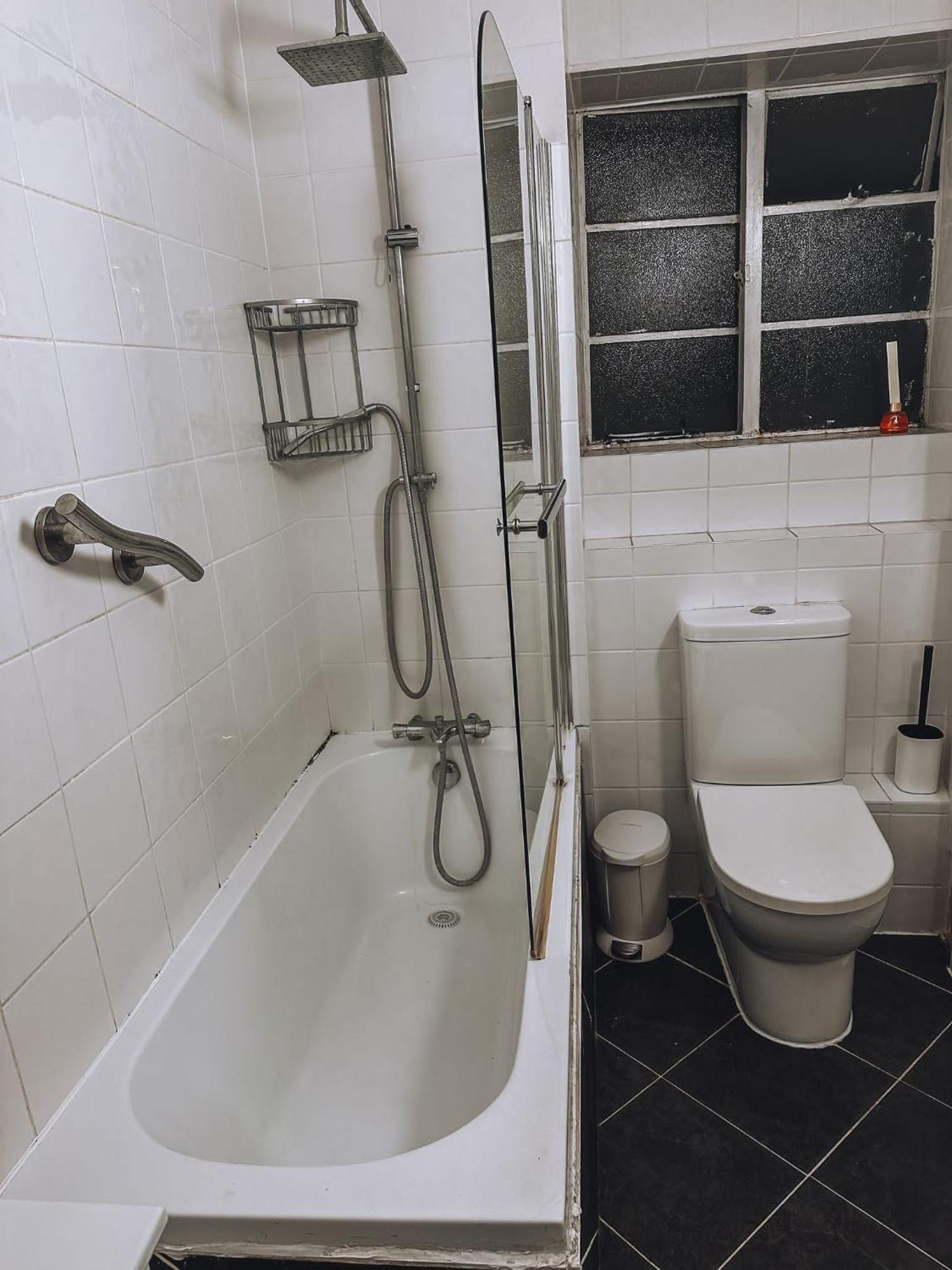 Apartamento Cosy 2 Bedroom In Swiss Cottage. Londres