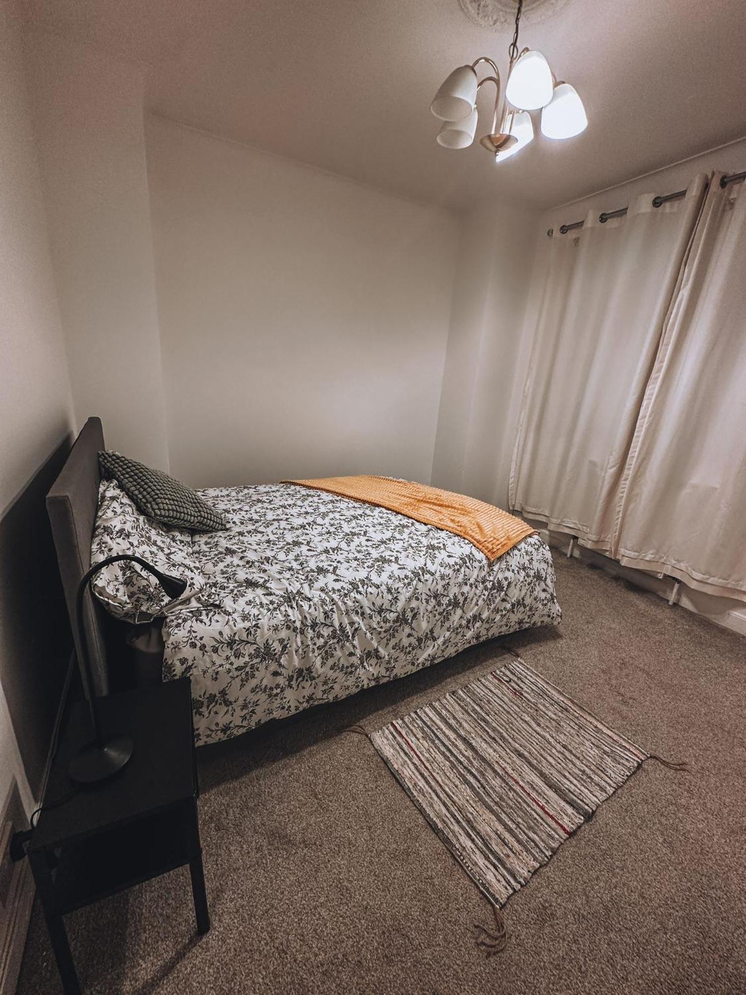 Cosy 2 Bedroom In Swiss Cottage. Londres
